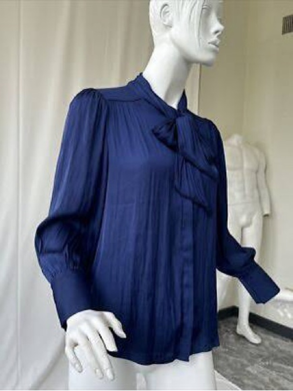 Ann Taylor Silk Navy Bow-Tie Long Sleeve Blouse - XLP